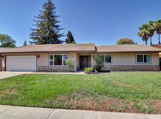 8787 Valley Oak Ln, Elk Grove, CA 95624