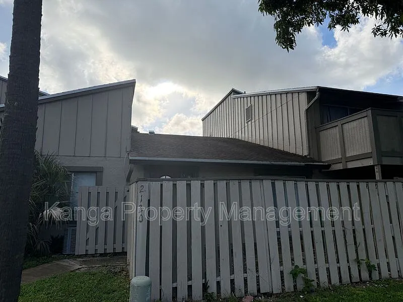 2130 NW 58th Ave #25-C