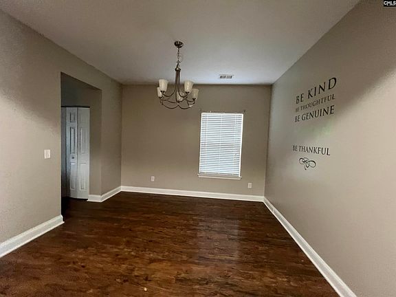 3rd image of 440 Riglaw Cir