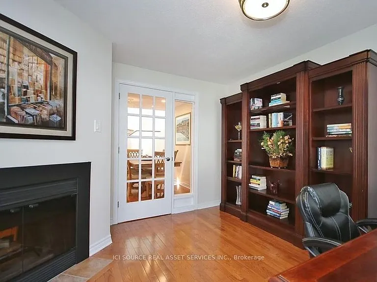 109 Dalecroft Cres — Photo 13