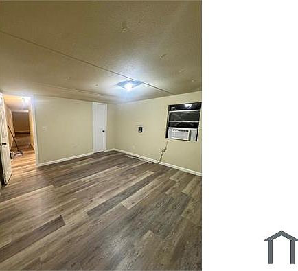 5th image of 8024 Gibsonton Dr #18