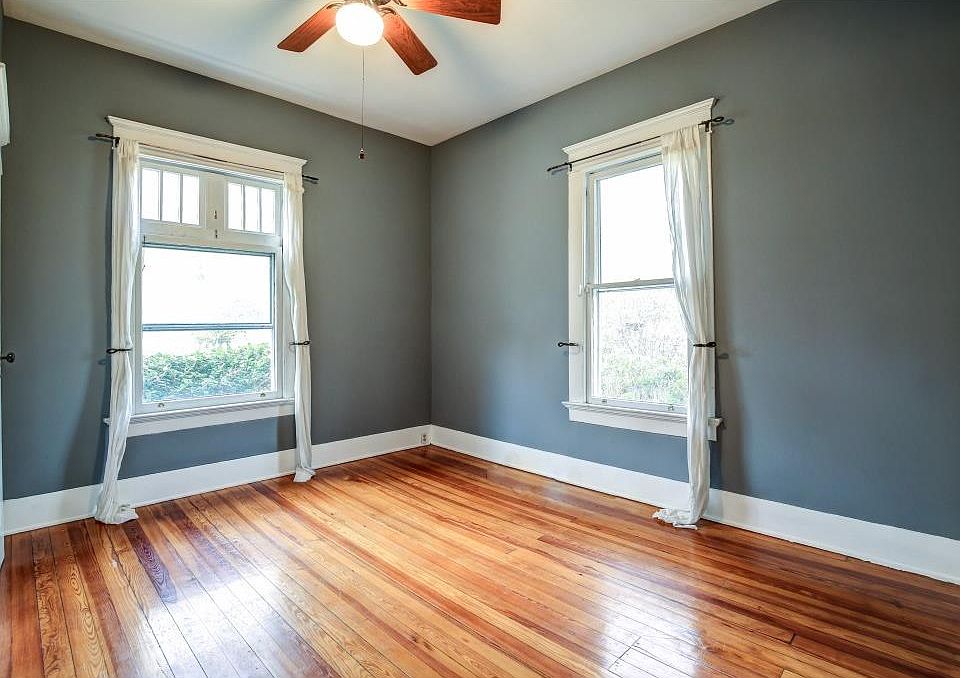 2nd image of 1258 Mansfield Ave