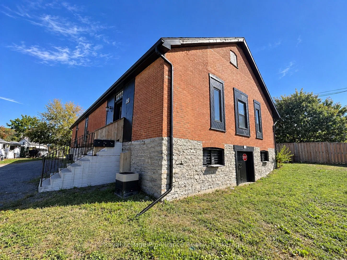 2 bed, $2,400 — Photo 2