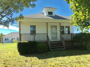 255 Oliphant Ln, Middletown, RI 02842