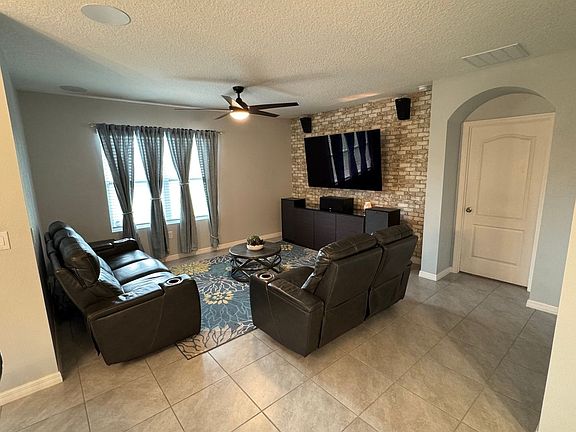 3rd image of 842 Katmai Dr