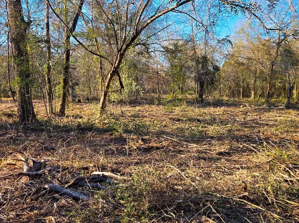 18503 Derrick Rd, Navasota, TX 77868