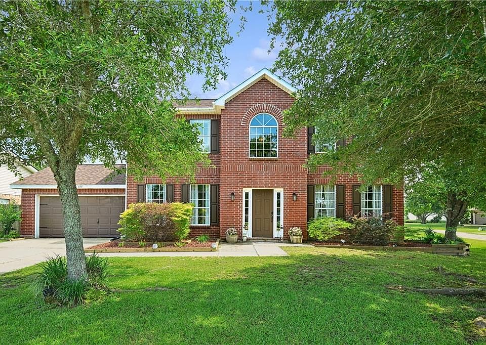 1st image of 600 Fairway Ct