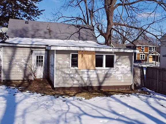3rd image of 573 W Taylor St
