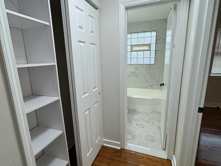 749 E 118th St #5 — Photo 9