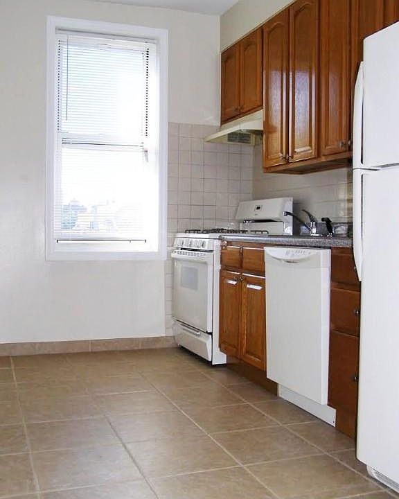 1st image of 3026 35th St APT 2B