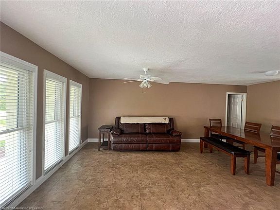 4th image of 1059 Cordova St
