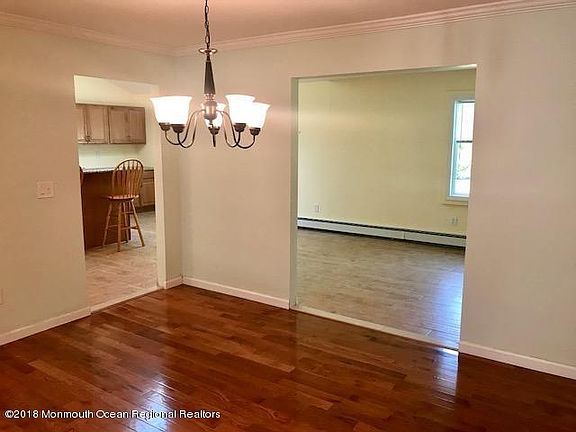 5th image of 12 Salisbury Ct