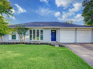 9619 Windswept Ln, Houston, TX 77063