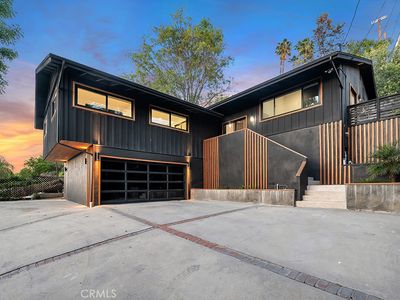 5200 Don Pio Dr, Woodland Hills, CA, 91364