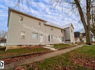 328 N State St #2, Kendallville, IN 46755