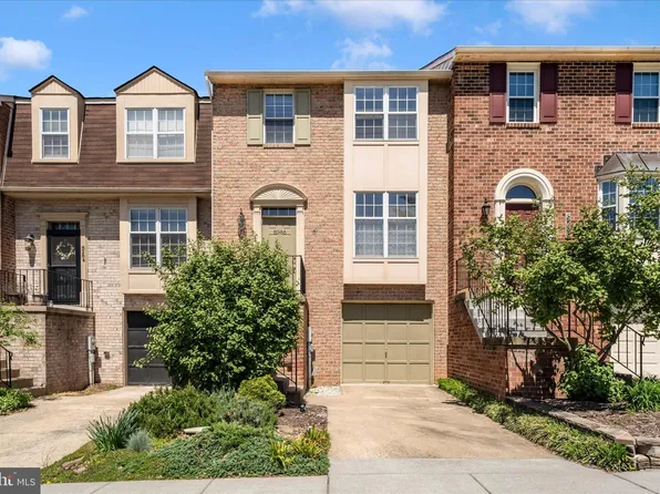 8286 Waterside Ct, Frederick, MD 21701