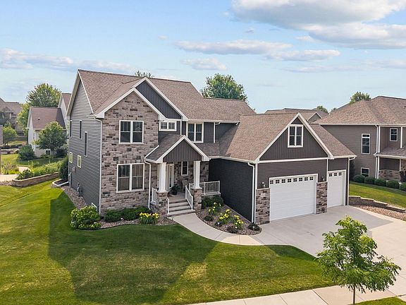 2nd image of 5644 N Summerland Dr