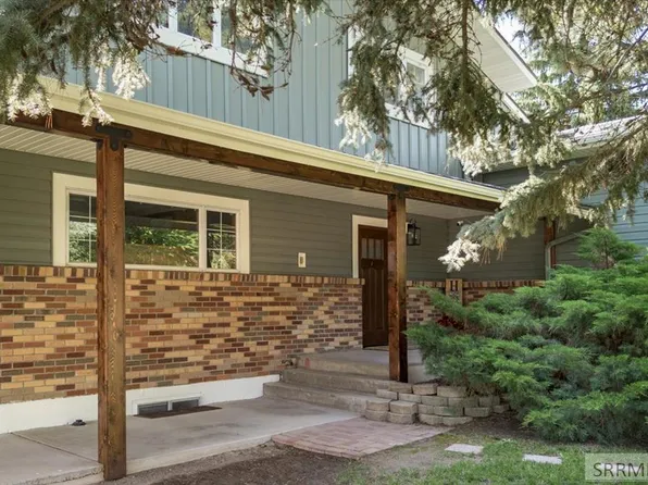1401 Chokecherry Dr, Pocatello, ID 83204
