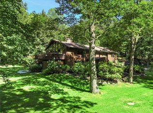 70 Horseshoe Hill Rd, Pound Ridge, NY 10576