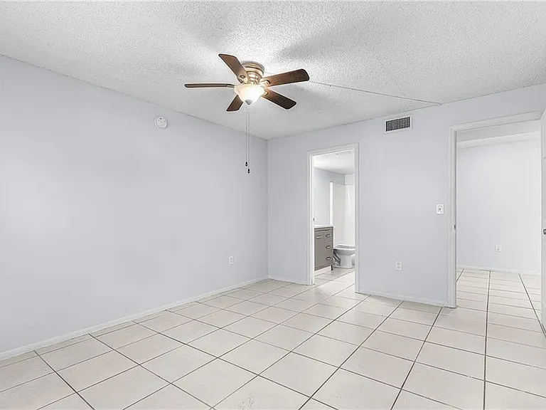 3704 Broadway #110 — Photo 6