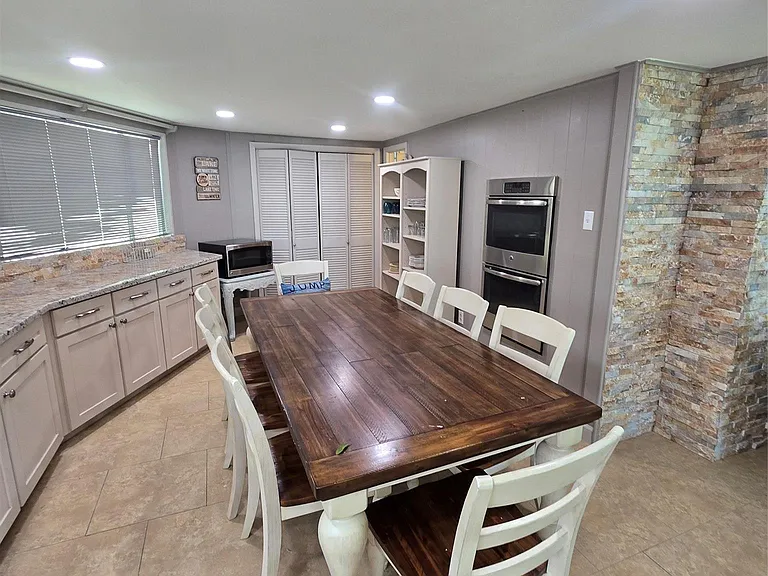 275 Sam Houston Loop — Photo 4