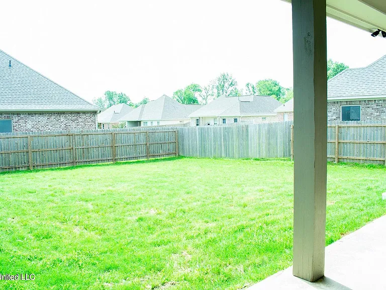 231 Buttonwood Ln — Photo 19