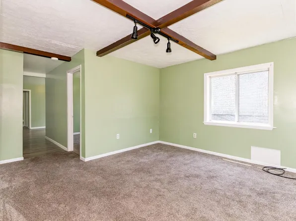 1052 3rd Ave Unit 1, Beaver Falls, PA 15010