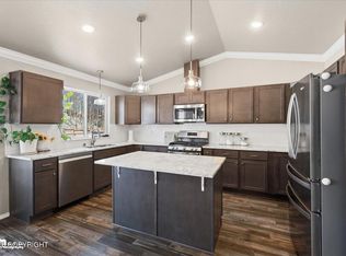 7425 E Sandstone Dr, Wasilla, AK 99654