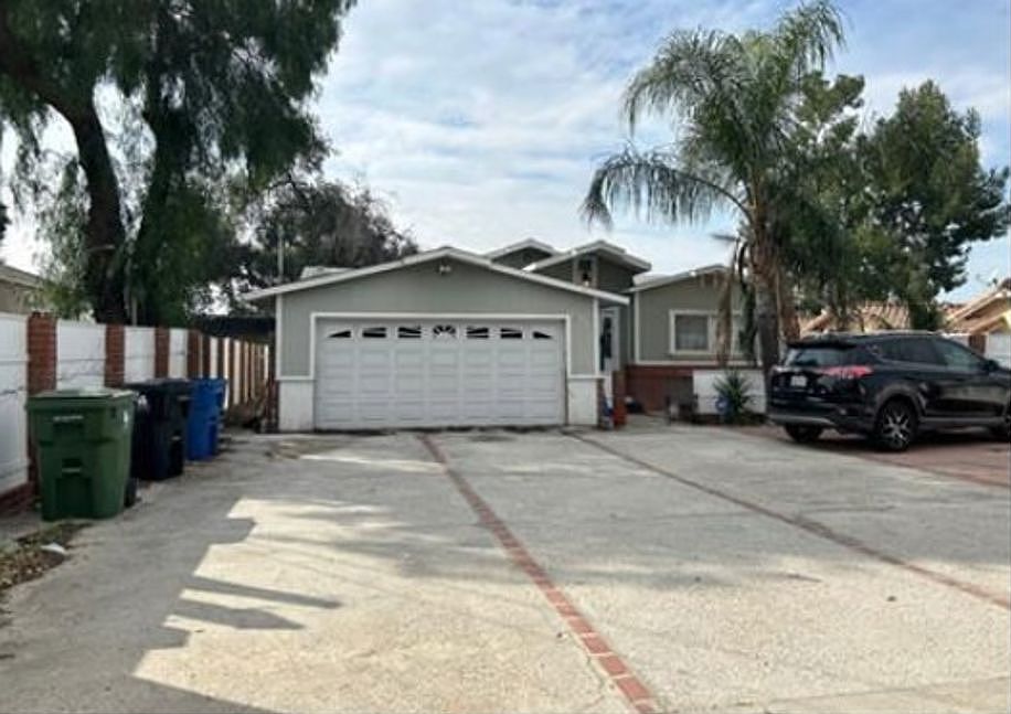 1st image of 13176 Foothill Blvd