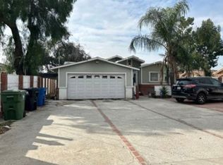 13176 Foothill Blvd, Sylmar, CA 91342