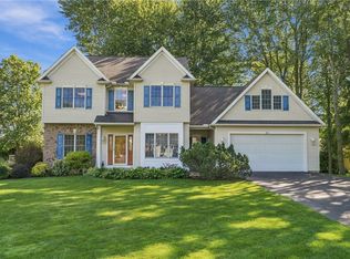 21 Coventry Dr, Spencerport, NY 14559