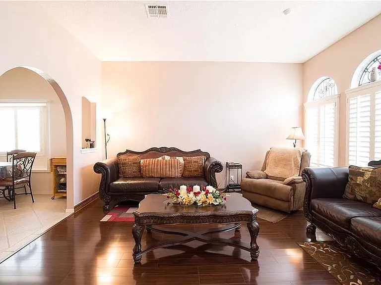 12428 Jon Evans Dr — Photo 2