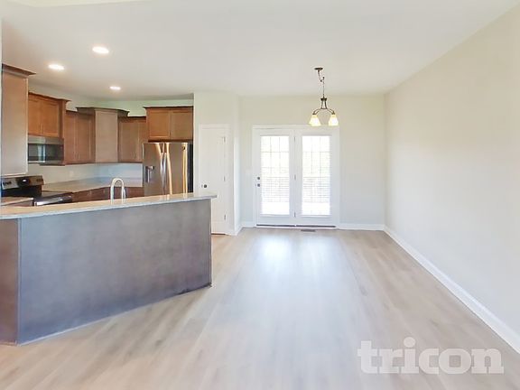 4th image of 317 Abeline Dr
