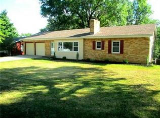 3505 NW Oakcrest Dr, Kansas City, MO 64151