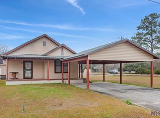 15525 Shirley Dr, Prairieville, LA 70769