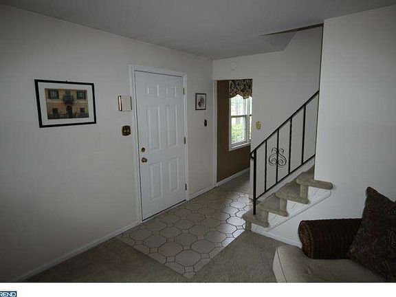 2nd image of 803 Halvorsen Dr