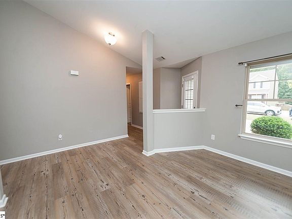 3rd image of 223 Twilitemist Dr