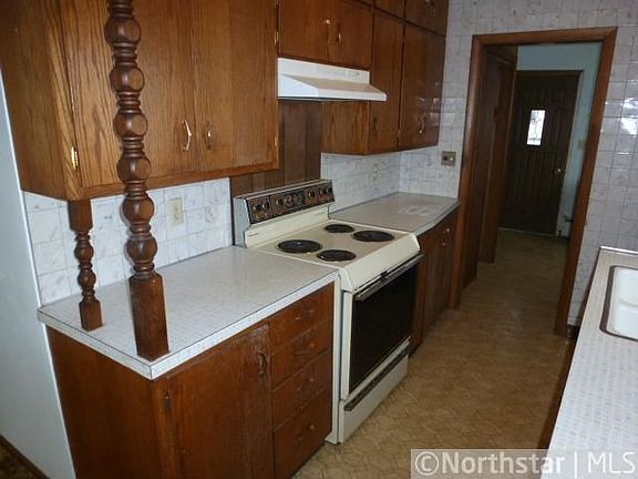 4th image of 1751 N Ketelle Dr NE