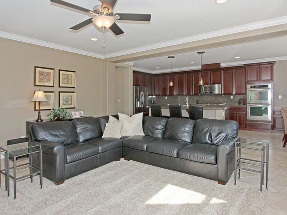 5th image of 1337 Oak Valley Dr