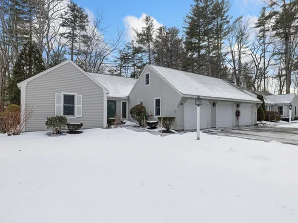 22 Oakwood Lane #22, Kennebunk, ME 04043