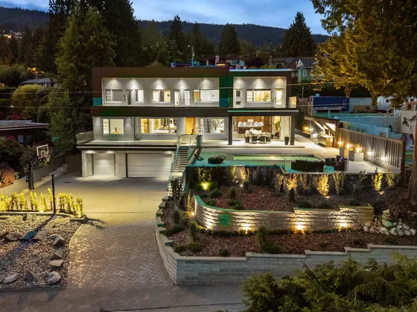 1265 Queens Ave, West Vancouver, BC V7S 2K4