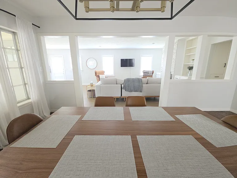 1107 Woodlawn Pl — Photo 17