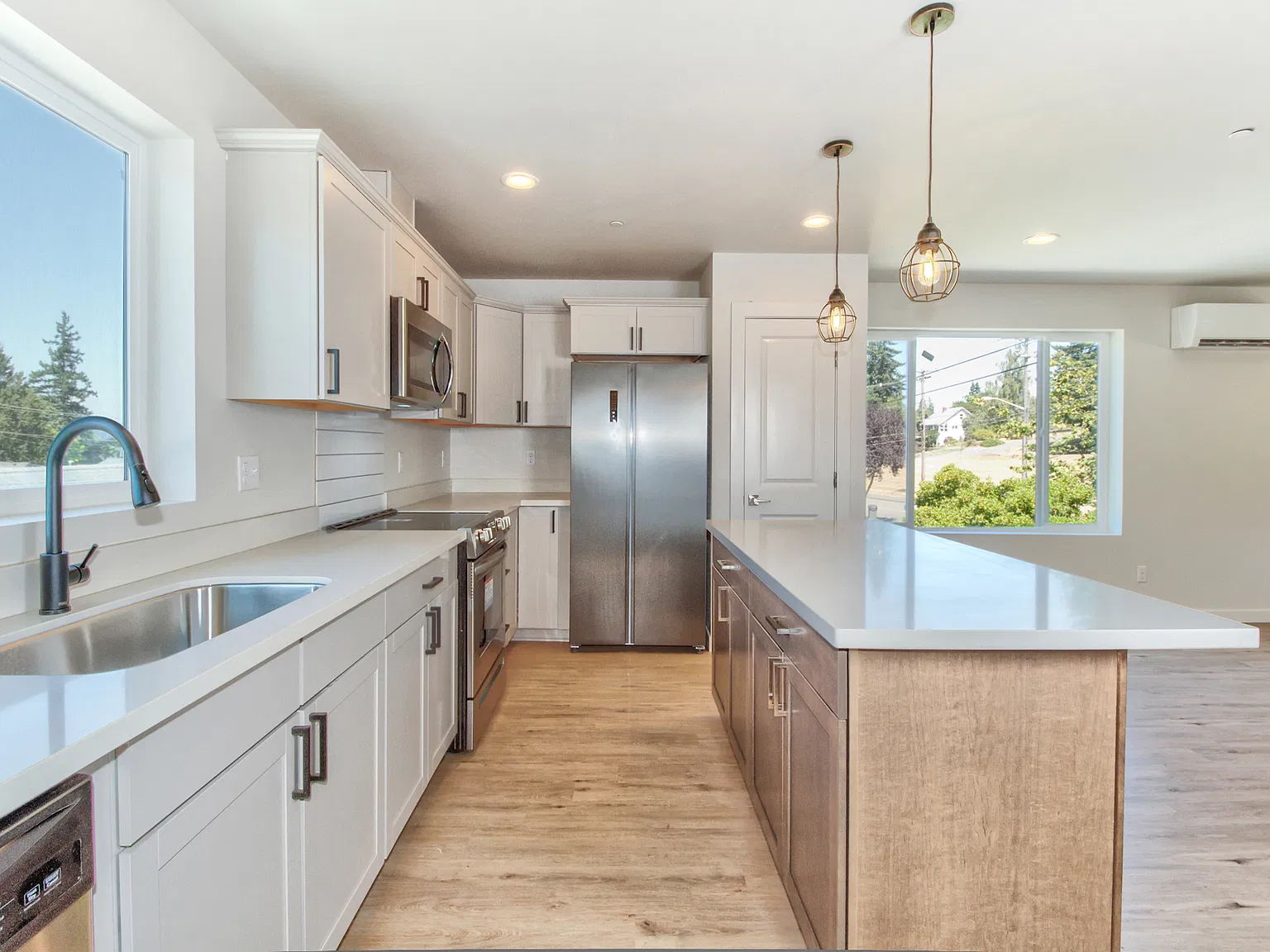 3 bed, 2.5 bath, 1447 sqft, $2,595 — Photo 4