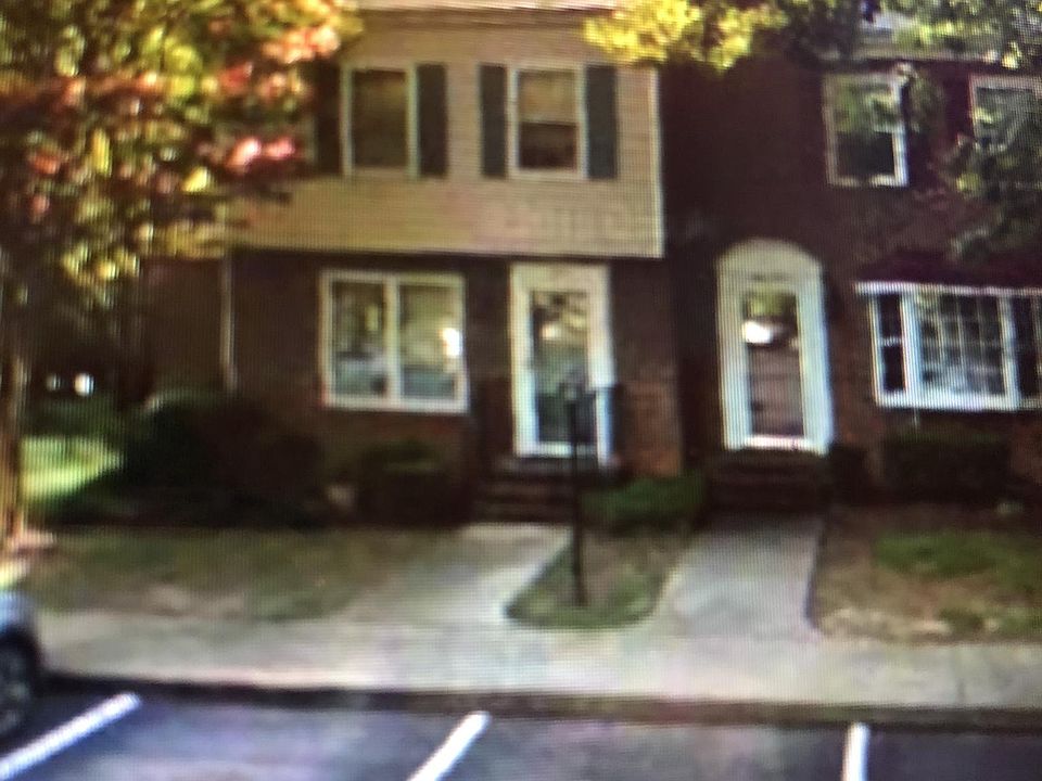 2nd image of 1214 Collington Dr