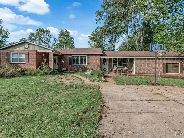 77 Shady Oaks Dr, Eureka, MO 63025