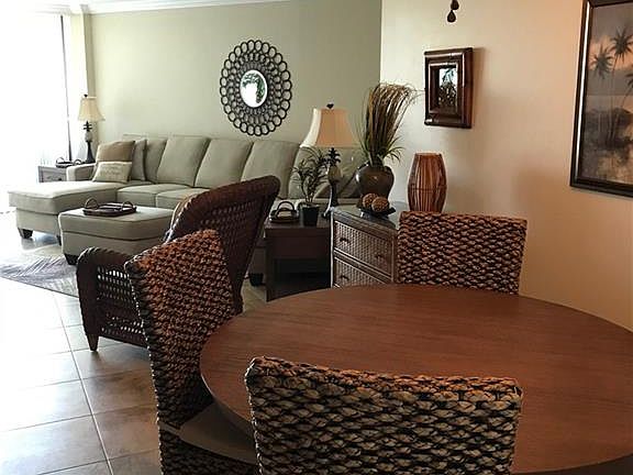 3rd image of 440 Seaview Ct APT 908
