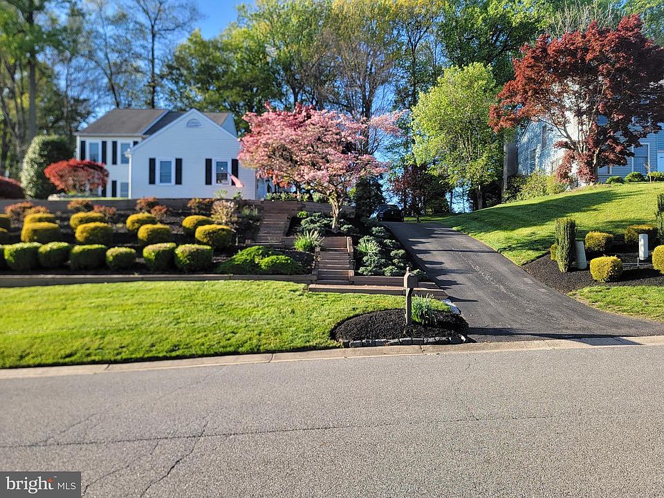 1st image of 58 Willow Creek Ln