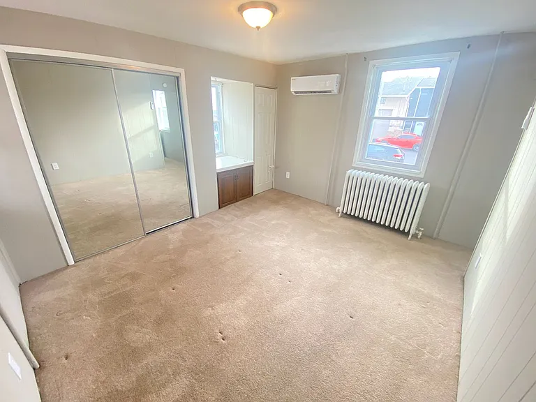 223 W Main St — Photo 13