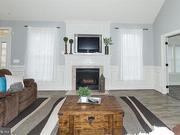 4th image of 5753 Amelia Springs Cir