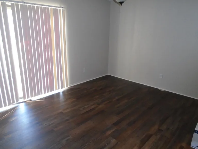 2207 McDowell Dr — Photo 9